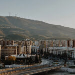 Krzyż Milenijny górujący nad Skopje