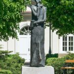 Pomnik Fryderyka Chopina w Parku Zdrojowym w Dusznikach-Zdroju