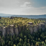 Widok z lotu ptaka na fragment platformy Szczelińca Wielkiego