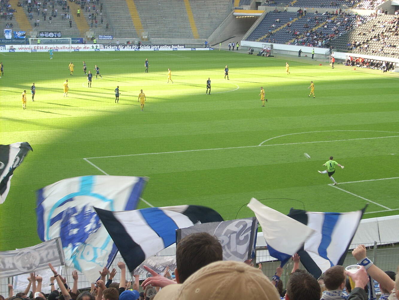 Commerzbank Arena Frankfurt Am Main Tourist Attractions Tropter Com
