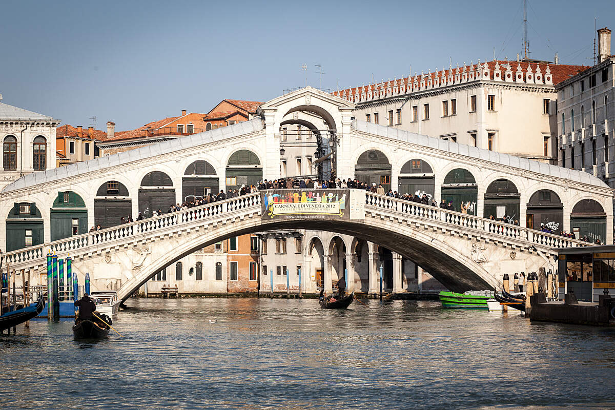 Rialto Bridge Venice Tourist Attractions Tropter Com