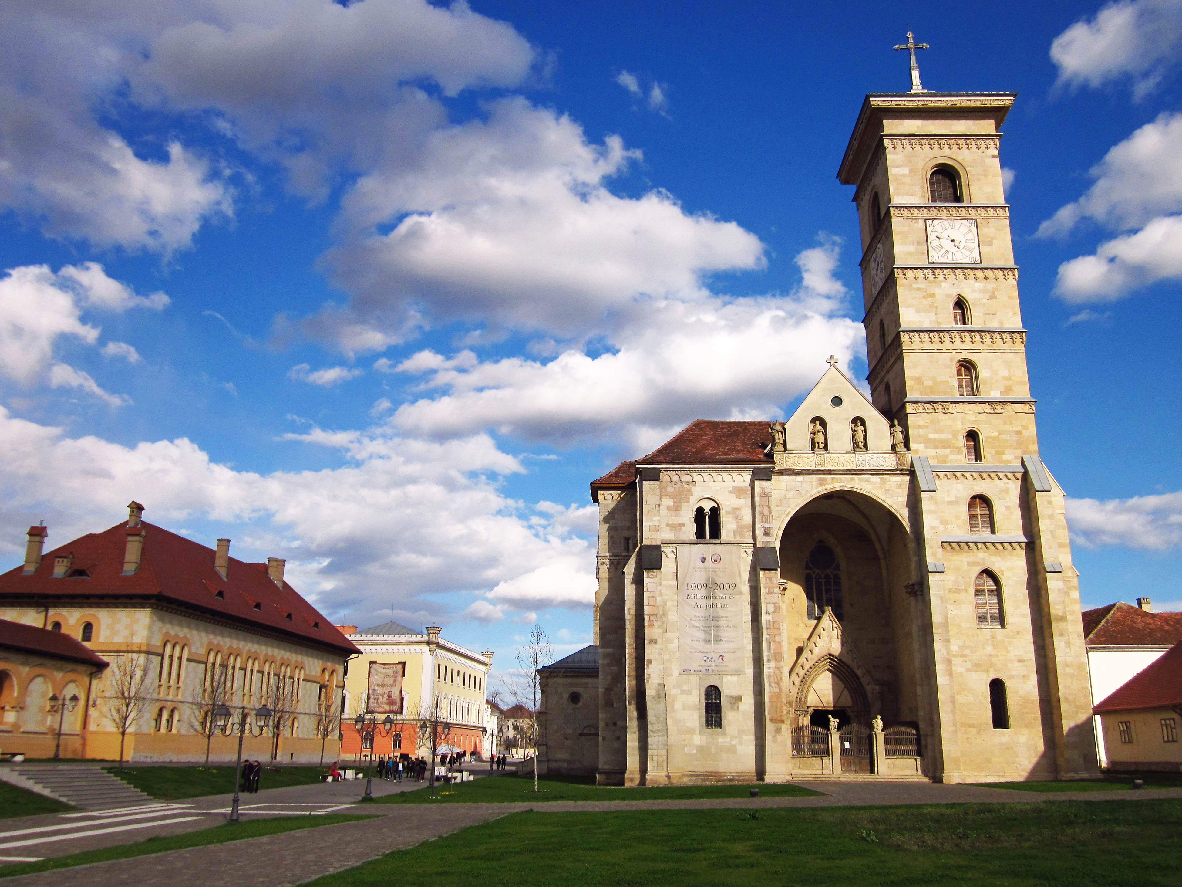 Saint Michael S Cathedral Alba Iulia Tourist Attractions