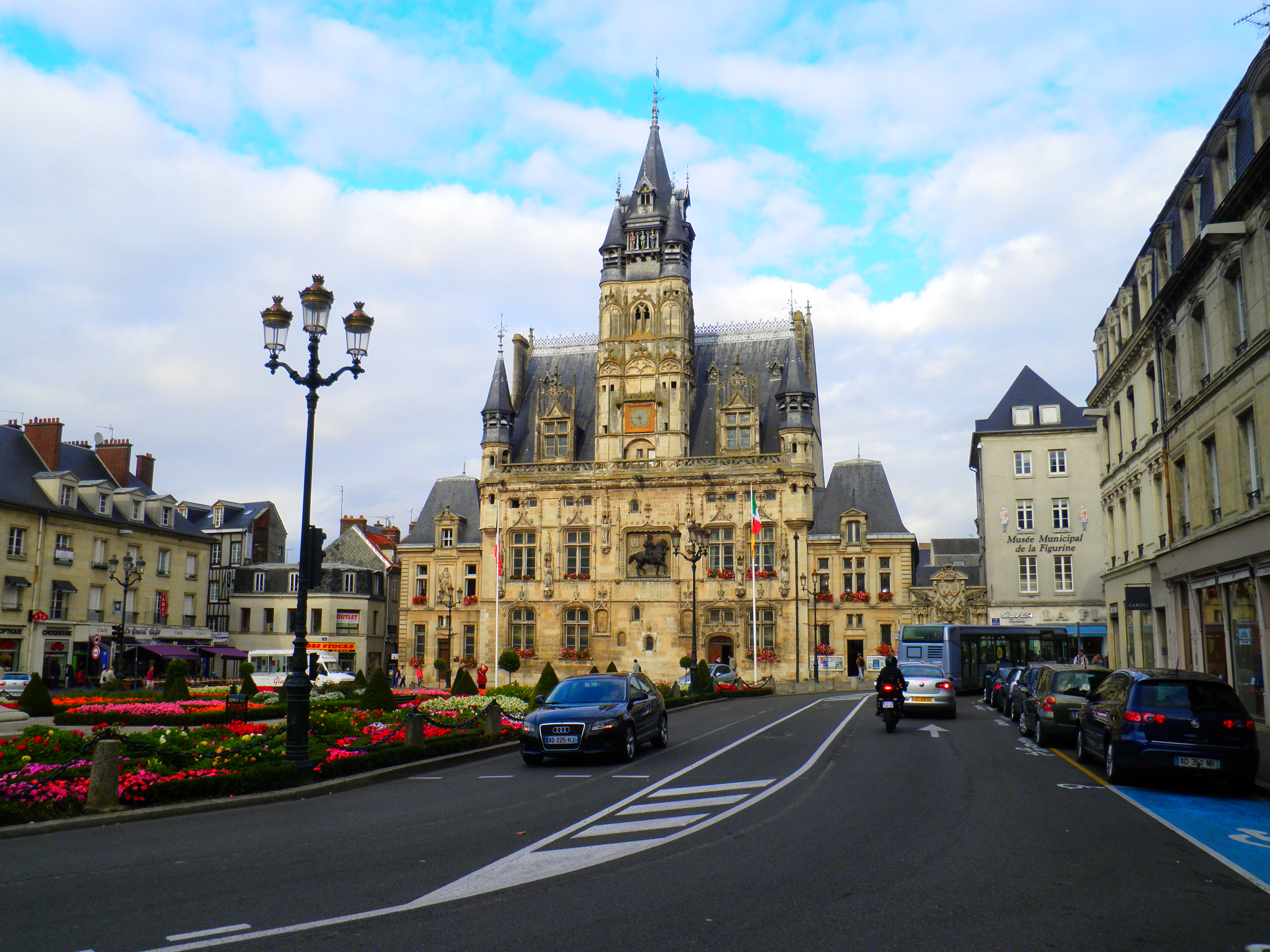 compiegne town hall compiegne