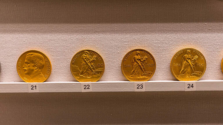 Museum Treasure Chest Rome Tourist Attractions Tropter Com