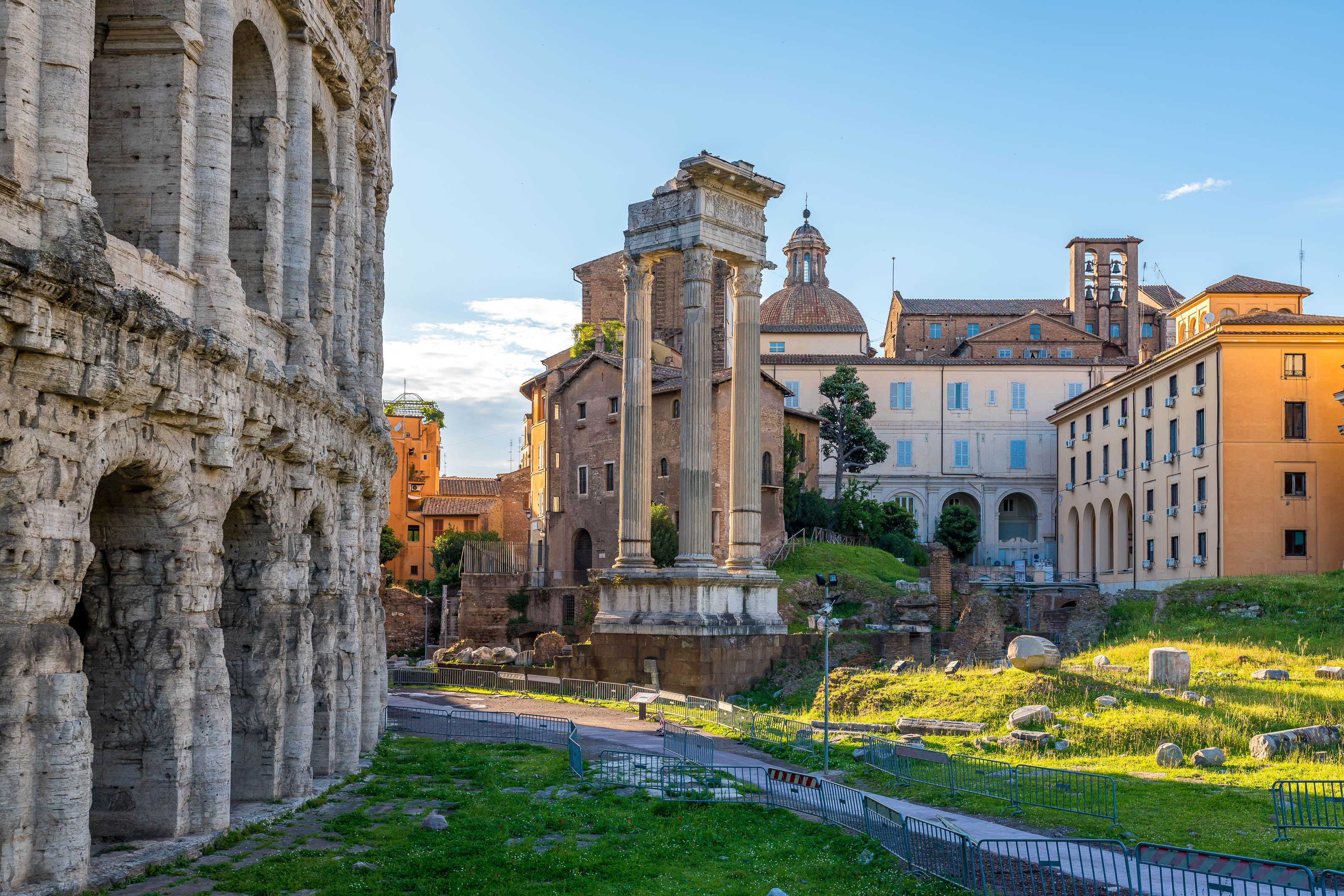 Temple Of Apollo Sosiano And Bellona Rome Tourist Attractions Tropter Com