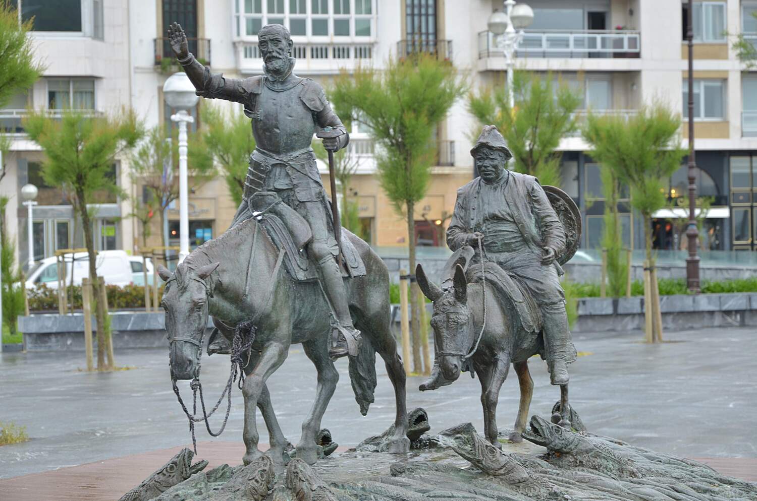 Don Quijote Und Sancho Panza Donostia San Sebastian Touristenattraktionen Tropter Com