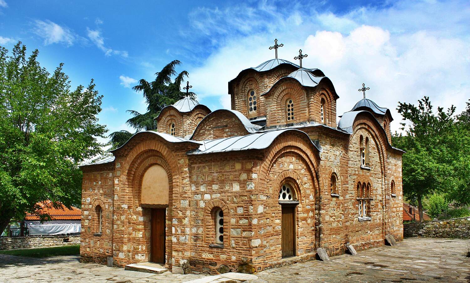 Cerkov Svyatogo Pantelejmona Gorno Nerezi Turisticheskie Dostoprimechatelnosti Tropter Com