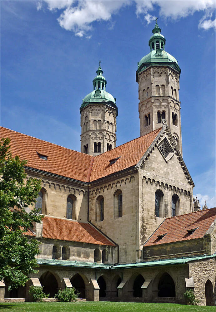 Er sucht sie naumburg