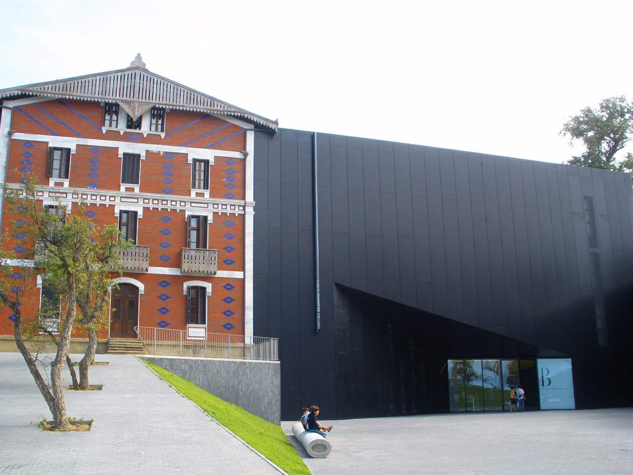 James Dyson Žao mi je spektar Cristóbal Balenciaga Museum – Getaria – tourist attractions - Tropter.com James Dyson Žao mi je spektar Cristóbal Balenciaga Museum – Getaria – tourist attractions - Tropter.com
