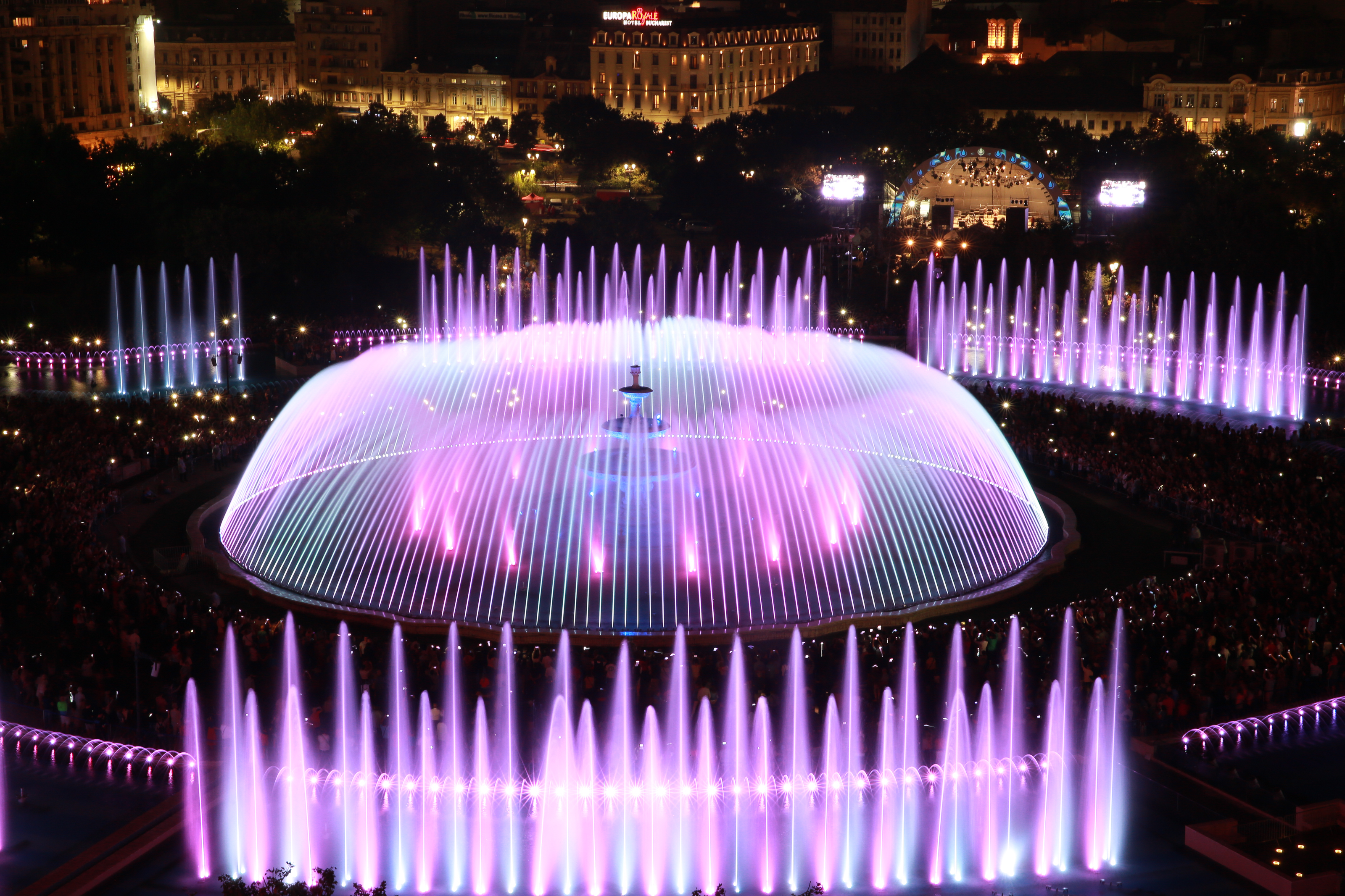 Artesian Fountains Bucharest Tourist Attractions Tropter Com
